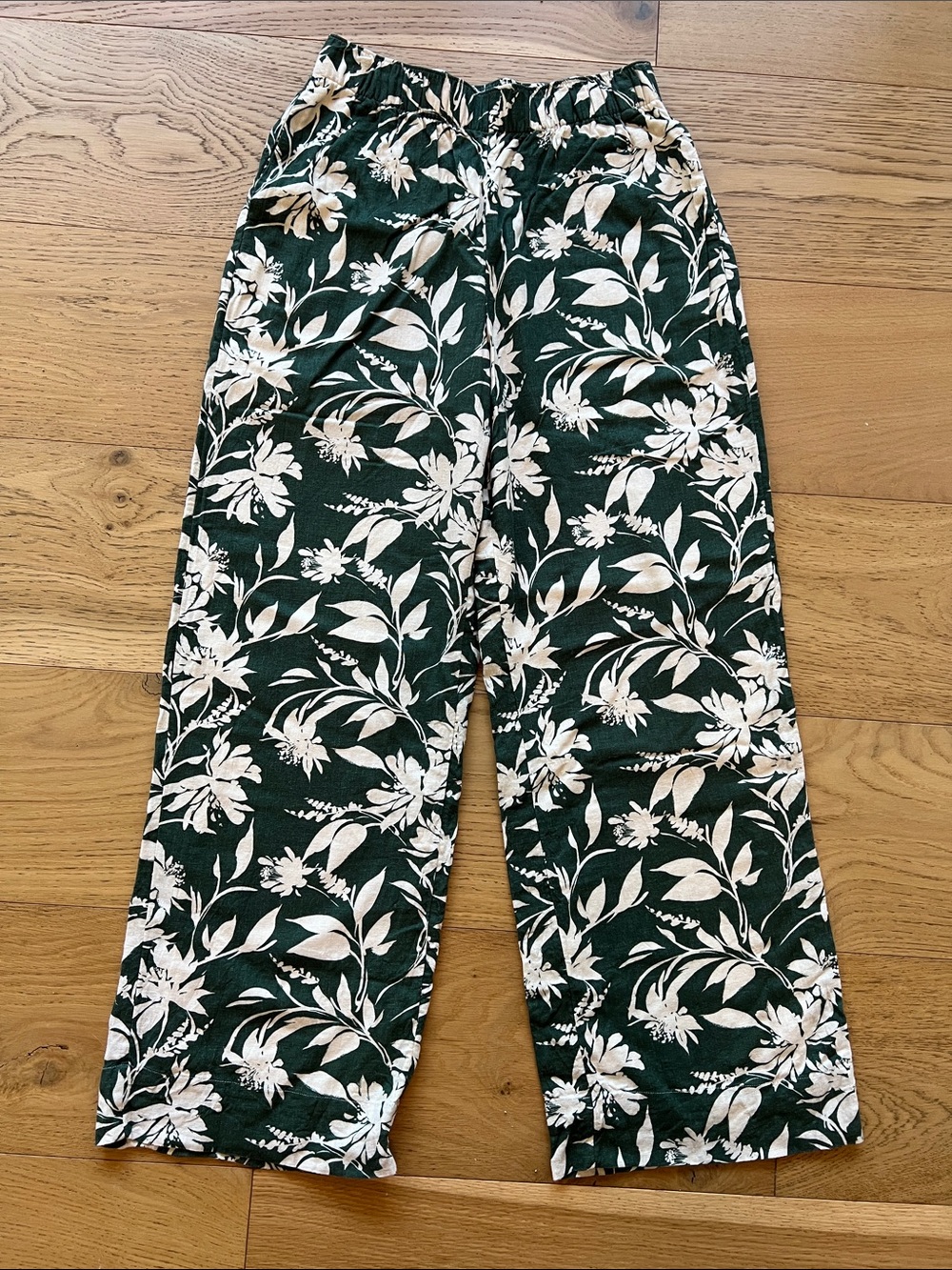 Abercrombie & Fitch Dark Green and Cream Floral Linen Blend Pants